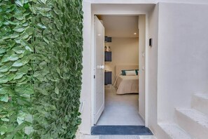 Iron/ironing board, WiFi, bed sheets - Exclusive Suite for Lovers + private Jacuzzi (Sciacca)