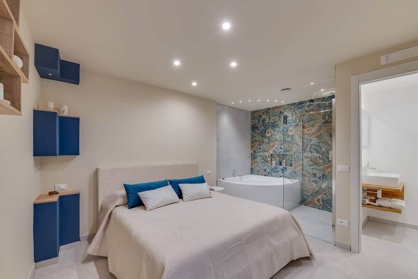 Doccia, vasca idromassaggio, asciugacapelli, bidet