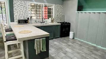 House, 3 Bedrooms | Interior