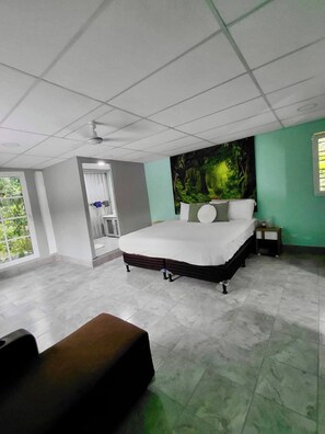 House, 3 Bedrooms - Peaceful Morales Getaway With 3 Spacious Bedrooms (Morales)