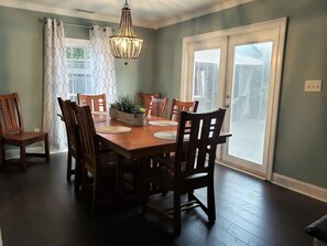 Dining - Old Village Home w/ Huge Patio-Beach & CHS in 10 Mins! STR#ST260017 BL#20124322 (Mount Pleasant)