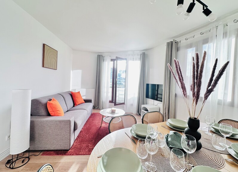 Direct Metro To Central Paris 3-rooms Apartment With Panoramic View-free Park - Saint-Denis, France