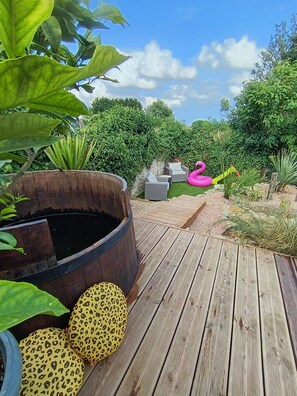 Terrace/patio - Villa Balnéo Prestige Events can accommodate up to 30 people! (Villampuy)