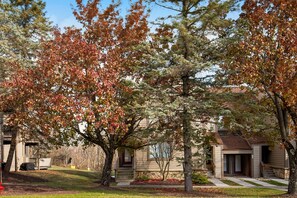 Condo, 1 Bedroom | Bahagian luar