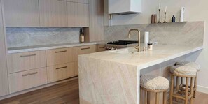 Maisonette, 3 Schlafzimmer | Eigene Küche | Kühlschrank, Ofen, Wasserkocher mit Kaffee-/Teezubehör, Toaster