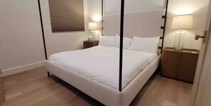 Appartement Duplex, 3 chambres | 3 chambres, fer et planche à repasser, Wi-Fi gratuit