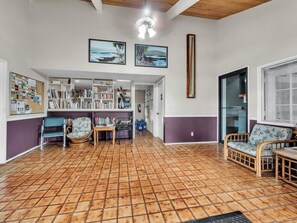 Kondominium, 2 kamar tidur | Interior