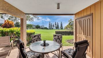 Condo, 2 Bedrooms | Outdoor dining