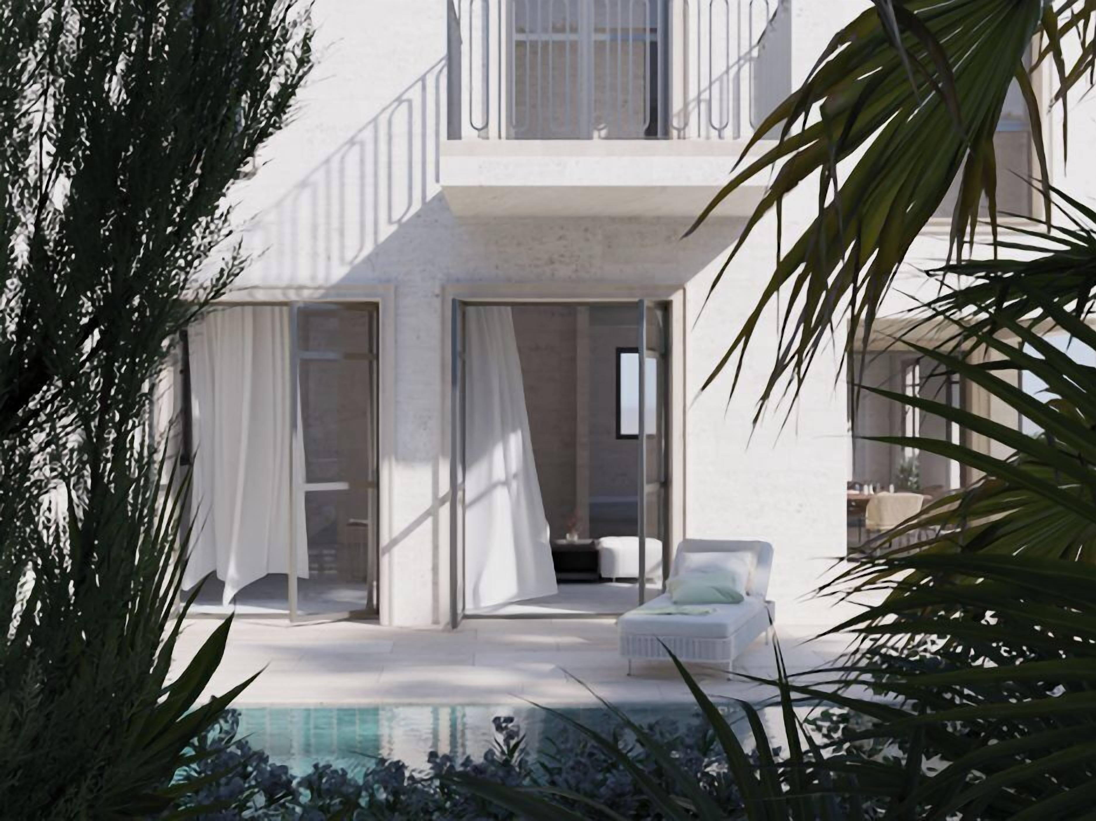 Minibar, in-room safe, desk, laptop workspace