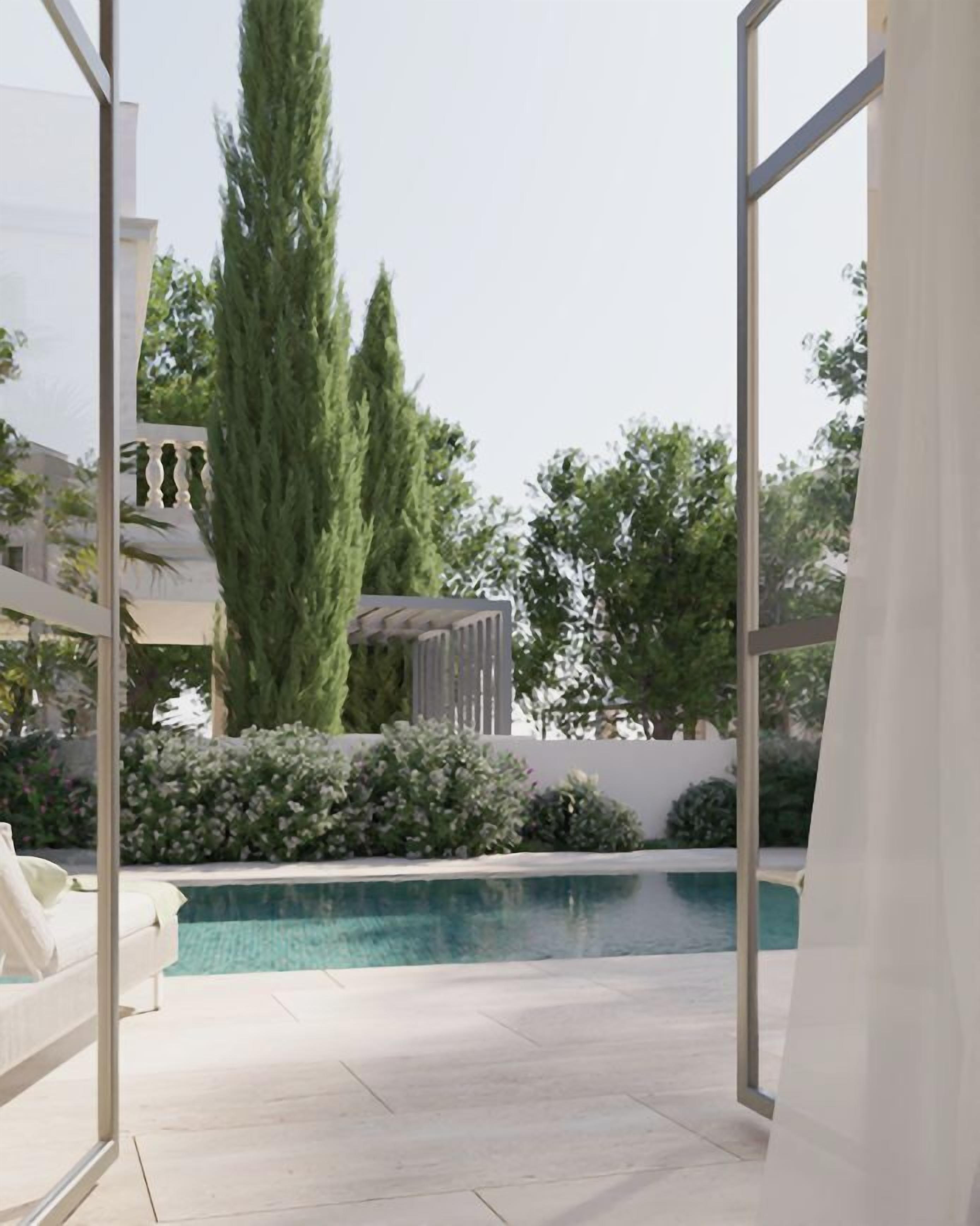 Minibar, in-room safe, desk, laptop workspace