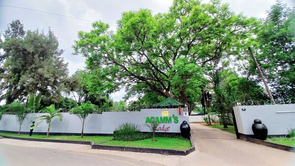 Front of property - Acamms Lodge (Lusaka)