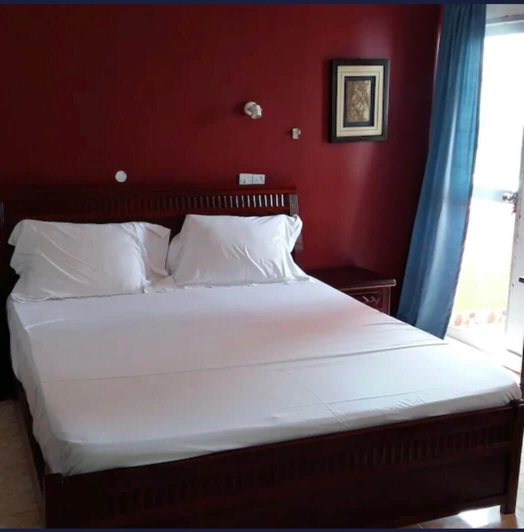 Bộ đồ giường cao cấp, nệm có lớp đệm bông 