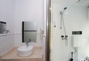 Superior Single Room | Bathroom | Hair dryer, slippers, shampoo, toilet paper - Dengba Hotel Management Co Ltd (Shenzhen)