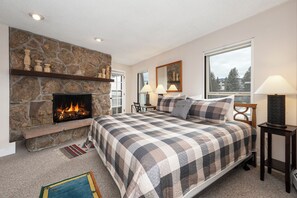 خدمة الإنترنت وملاءات أسرّة