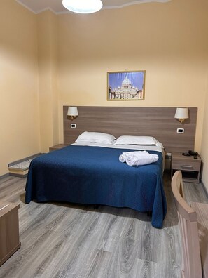 Room - Accommodation Coral (Roma)