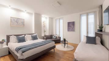 Ferros/tábuas de passar roupa, Wi-Fi, roupa de cama