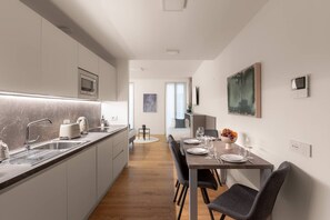 Fridge, microwave, stovetop, dishwasher - The Golden Studio by Aura Luxury Collection (Como)