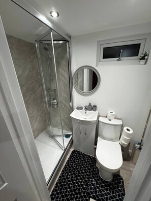 Room, 1 Bedroom, Smoking | Bathroom - Room-cozy Private Room in Bedford, Perfe (Bedford)