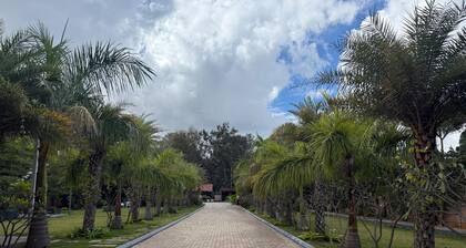 Whispering Acres Whitefield Farm Estate