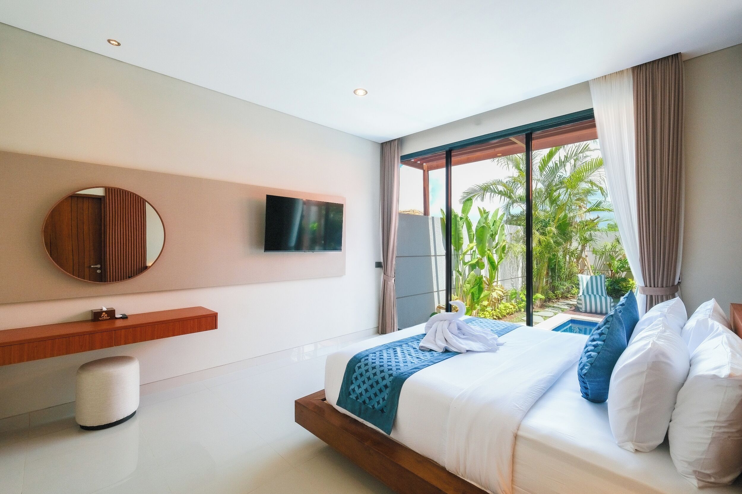 One Bedroom Suite Pool Villa | Meja kerja, Wi-Fi gratis, dan seprai linen