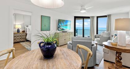 New Listing! Stunning Renovated Beachfront 2BR/2BA • Sleeps 8• 6th-Floor