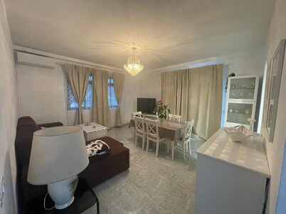 Holiday Home 'Pendiente' with Mountain Views, Wi-Fi, and Air Conditioning