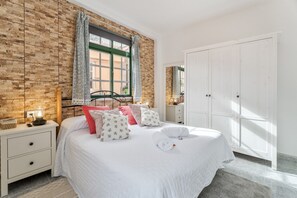 Iron/ironing board, WiFi, bed sheets - Holiday Home 'Pendiente' with Mountain Views, Wi-Fi and Air Conditioning (Agulo)