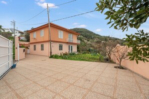 Property grounds - Holiday Home 'Pendiente' with Mountain Views, Wi-Fi and Air Conditioning (Agulo)