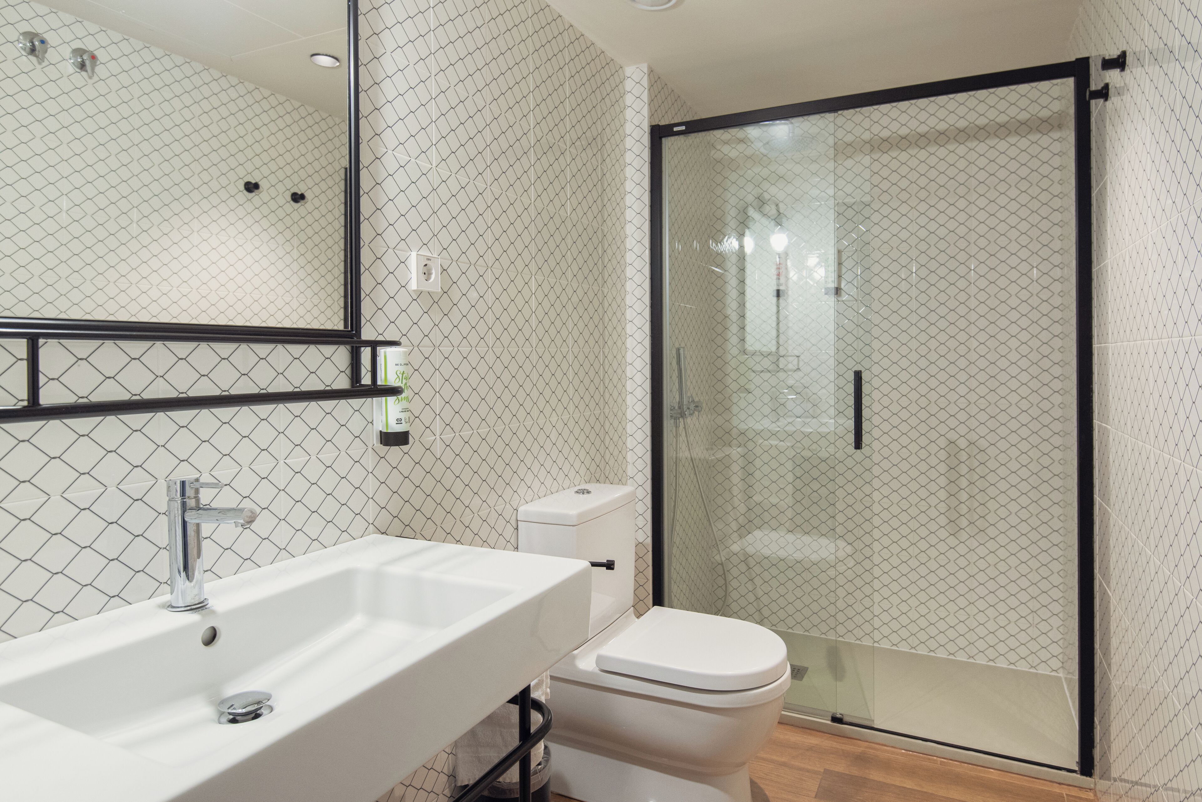 Apartment, 2 Schlafzimmer | Badezimmer | Dusche, Handtücher, Seife, Shampoo