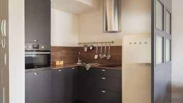 Appartamento, 1 camera da letto | Cucina privata | Frigorifero con congelatore, microonde, forno, piano cottura