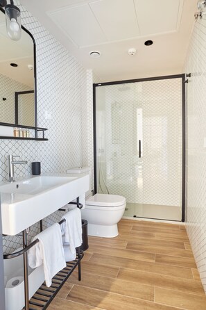 公寓, 2 間臥室 | 浴室 | 淋浴設備、毛巾、肥皂、洗髮精