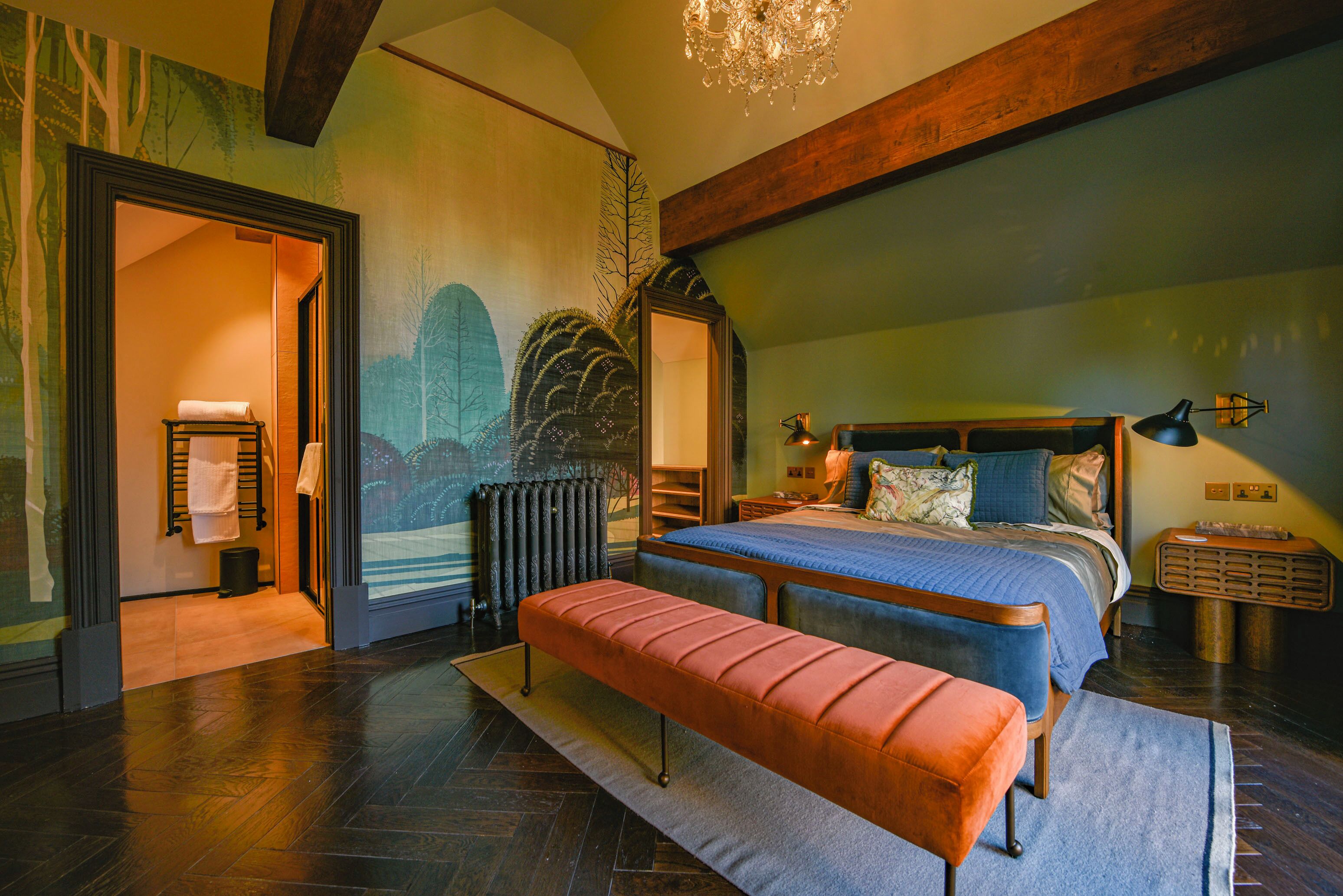 Bureau, fer et planche à repasser, Wi-Fi gratuit, draps fournis