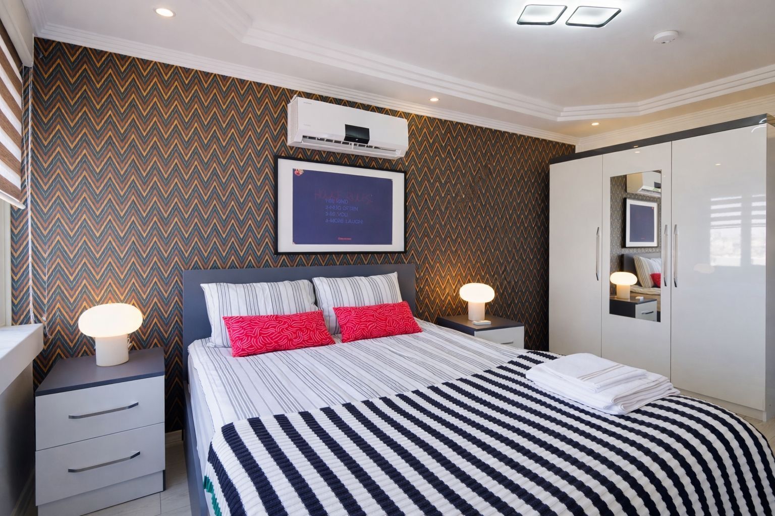 Iron/ironing board, WiFi, bed sheets