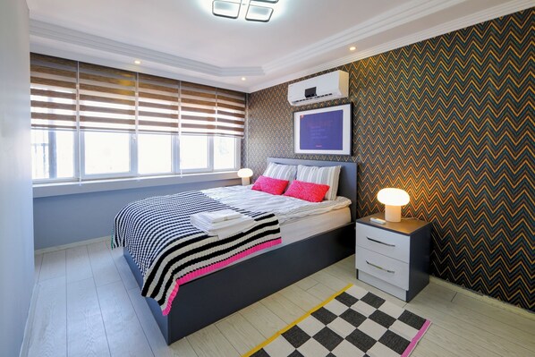 Room - Central Flat in Kaleiçi with Sea View, Near Beach (Antalya)