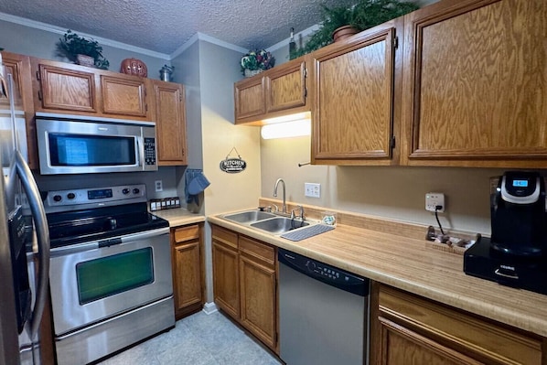 Full Kitchen
