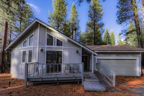 Exterior - Oglala Little Lodge - Cabin Getaway (South Lake Tahoe)