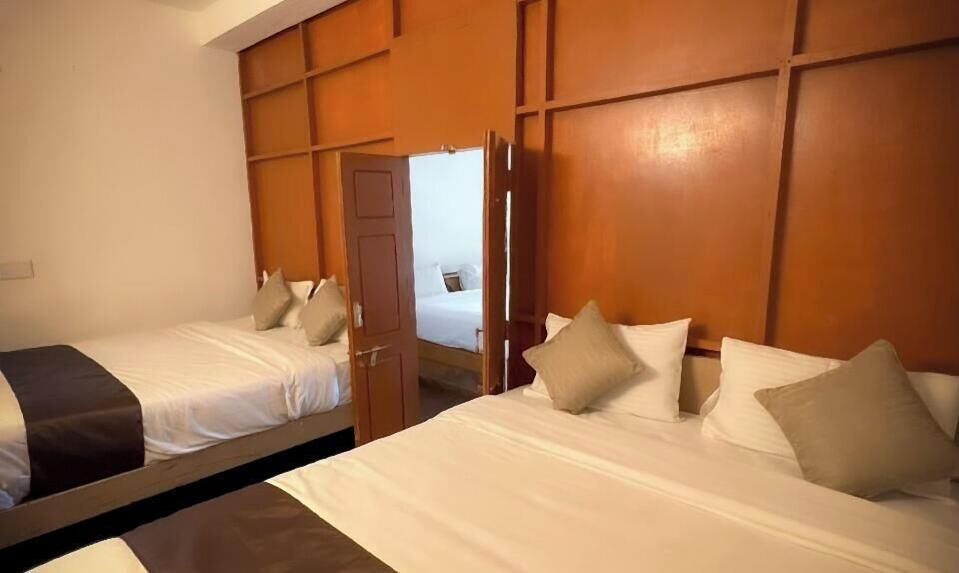 Basic Double Room, Mountain View | Desk, laptop workspace, free WiFi