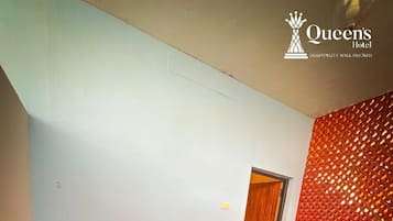 Basic Double Room, Mountain View | Living area