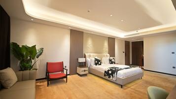 Junior-suite - balkon - udsigt til gårdsplads | Opholdsområde