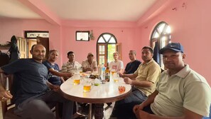 تناول الطعام