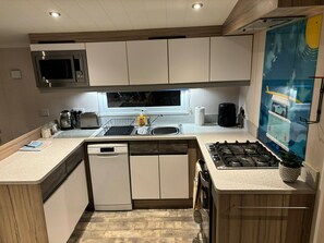 Casa rodante, 3 habitaciones, con acceso para personas discapacitadas, para fumadores | Interior