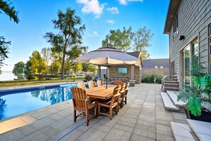 屋外プール、温水プール