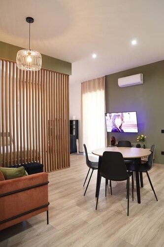 La Casa di Gadu 
Luxury Studio with Private Parking