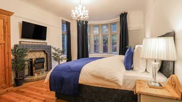 Cottage | 5 bedrooms, individually decorated, individually furnished, free WiFi