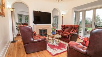 Cottage | Living area