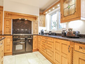 مستلزمات طهي/أطباق/أوعية