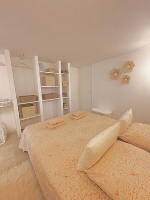 Room - COSY apartment close to the sea (Fréjus)