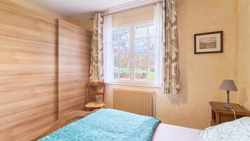 Bügeleisen/Bügelbrett, WLAN, Bettwäsche