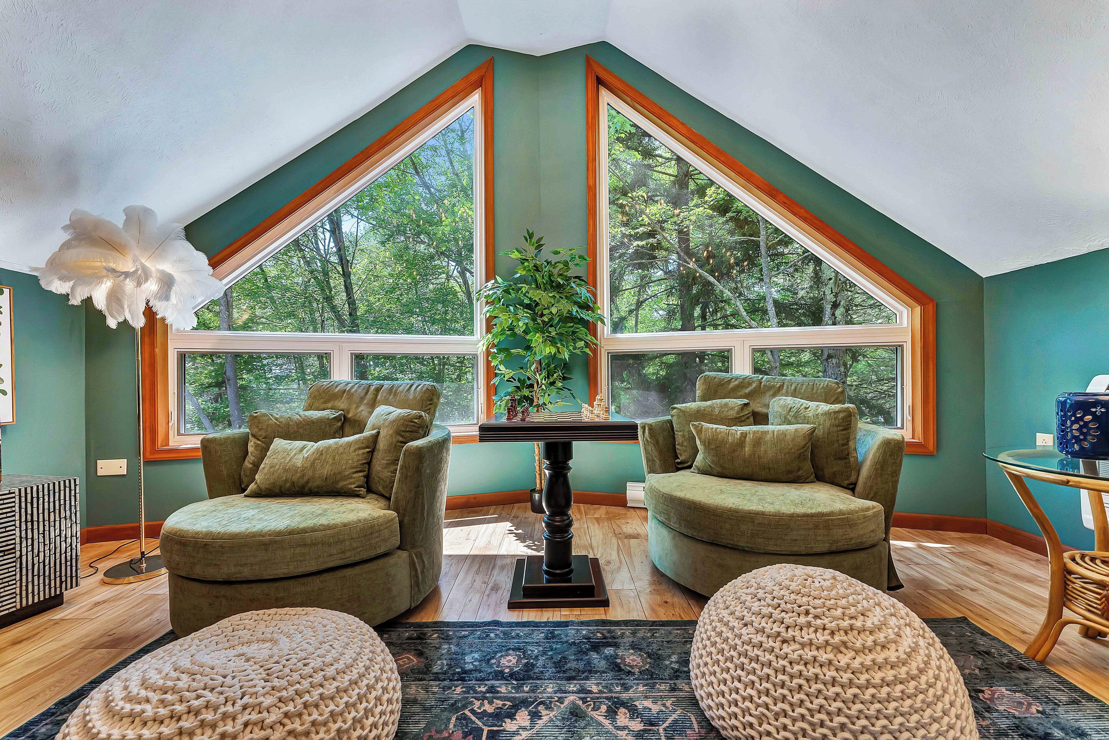 Smart-tv och eldstad