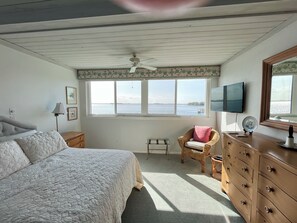 Internet - two bedroom plus denture full bath, wide river views in Vero Beach (Vero Beach)